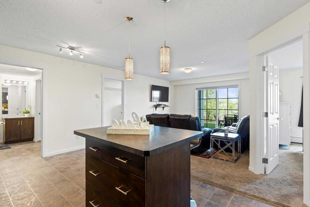 4104-279 Copperpond Common Se, Calgary, AB - Indoor