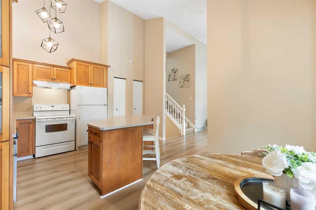 815 Ranchview Circle Nw, Calgary, AB