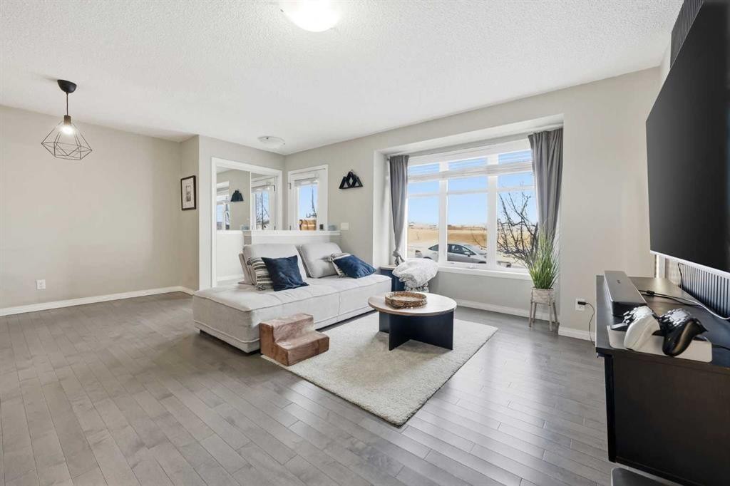 67 Cityscape Gate, Calgary, AB - Indoor Photo Showing Living Room