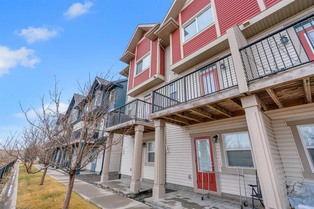 34 New Brighton Point Se, Calgary, AB - Outdoor