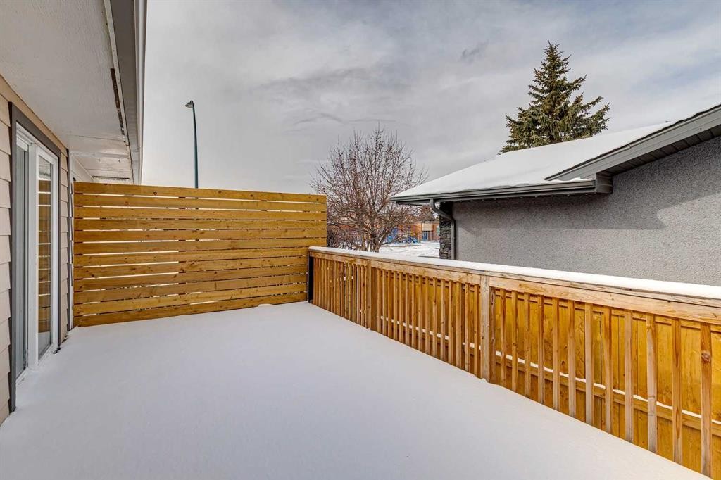 11016 Braton Place Sw, Calgary, AB - Outdoor With Exterior