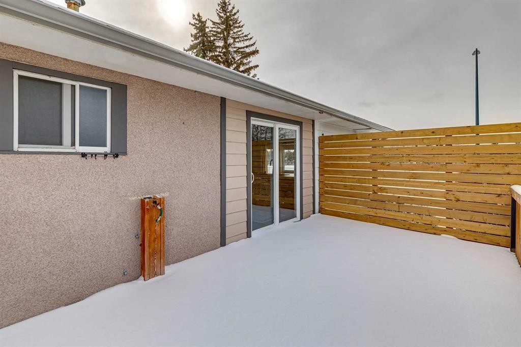 11016 Braton Place Sw, Calgary, AB - Outdoor With Exterior