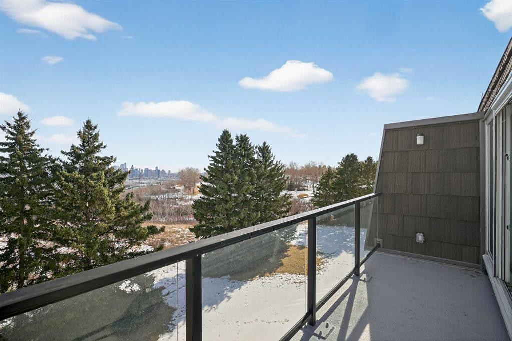 304-512 Cedar Crescent Sw, Calgary, AB - Outdoor With Balcony