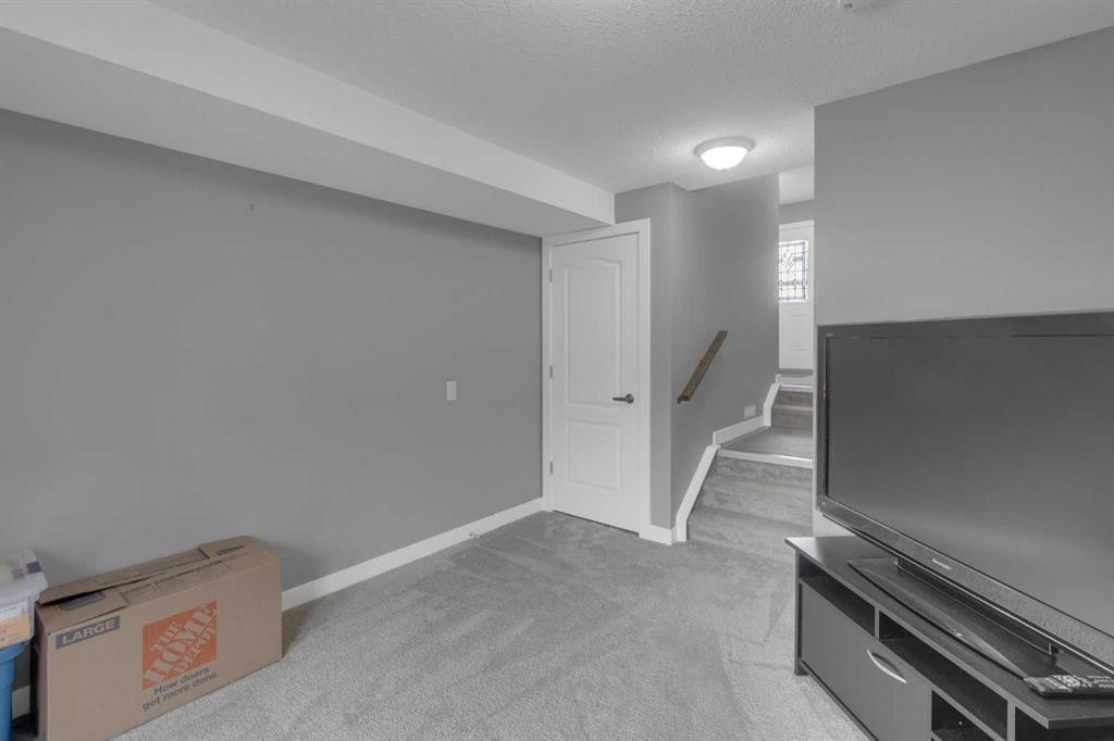 420 Strathcona Circle, Strathmore, AB - Indoor Photo Showing Other Room