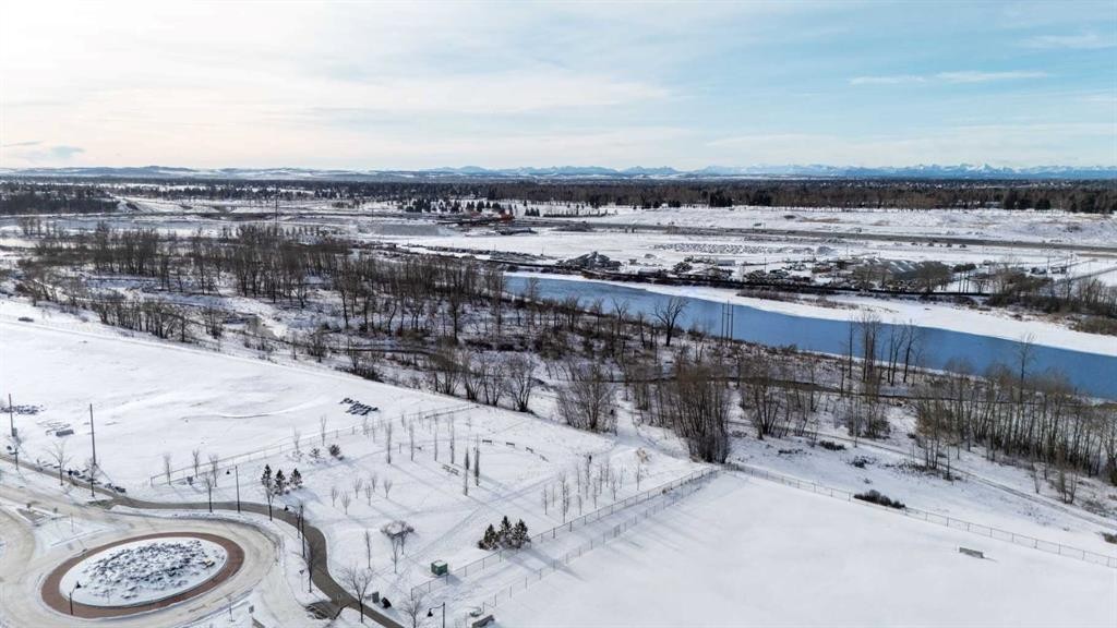 210-38 Quarry Gate Se, Calgary, AB - Outdoor With View