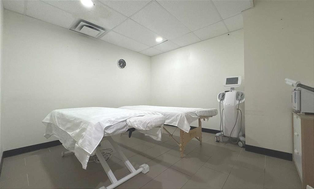 4500 Macleod Trail Sw, Calgary, AB