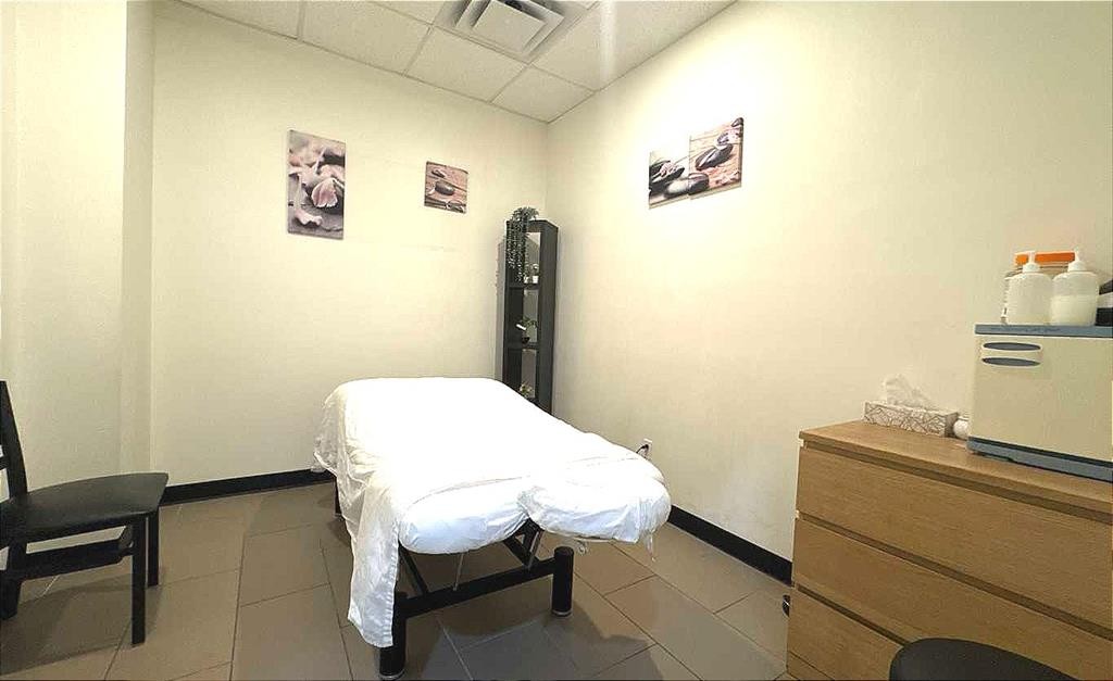 4500 Macleod Trail Sw, Calgary, AB