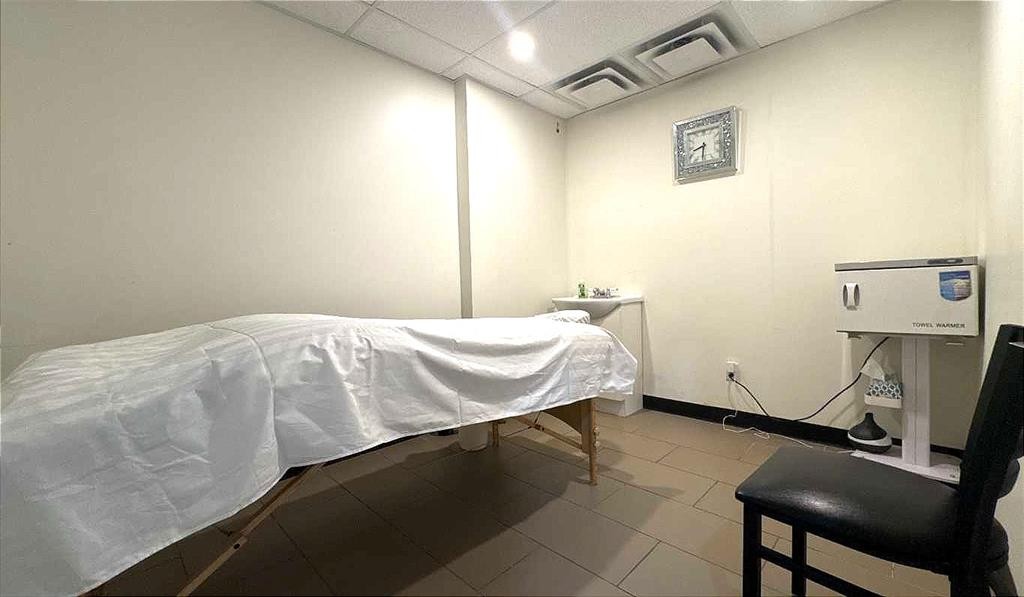 4500 Macleod Trail Sw, Calgary, AB