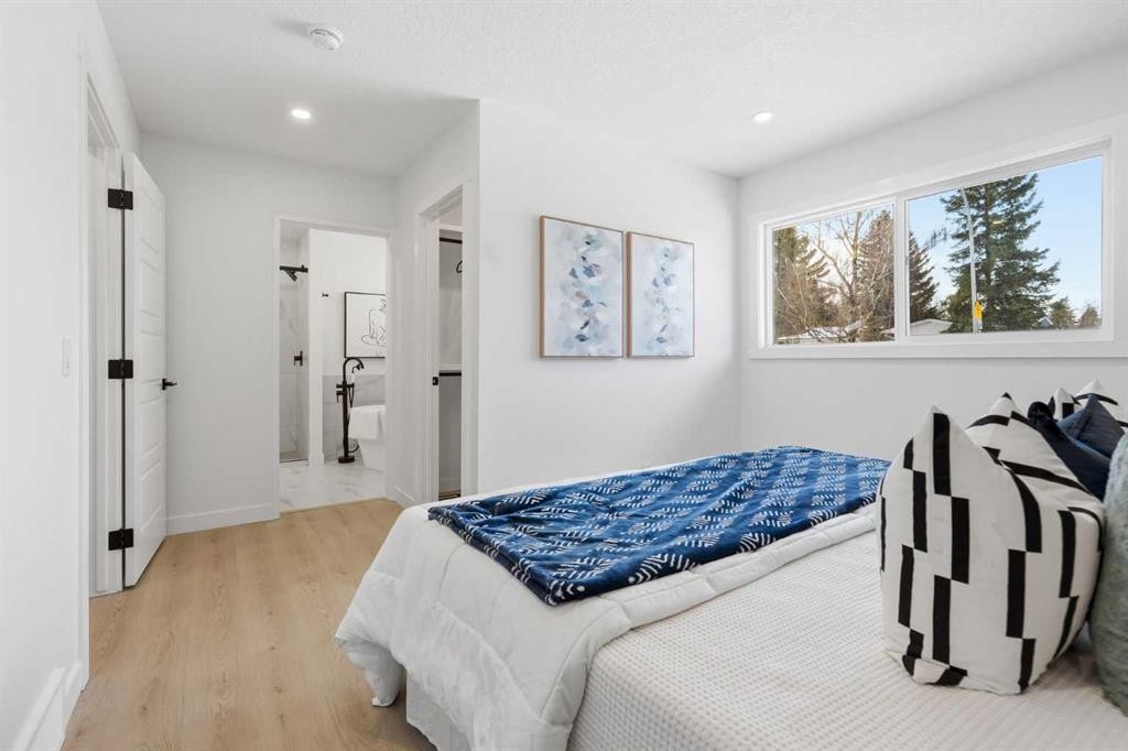 8616 7 Street Sw, Calgary, AB - Indoor Photo Showing Bedroom