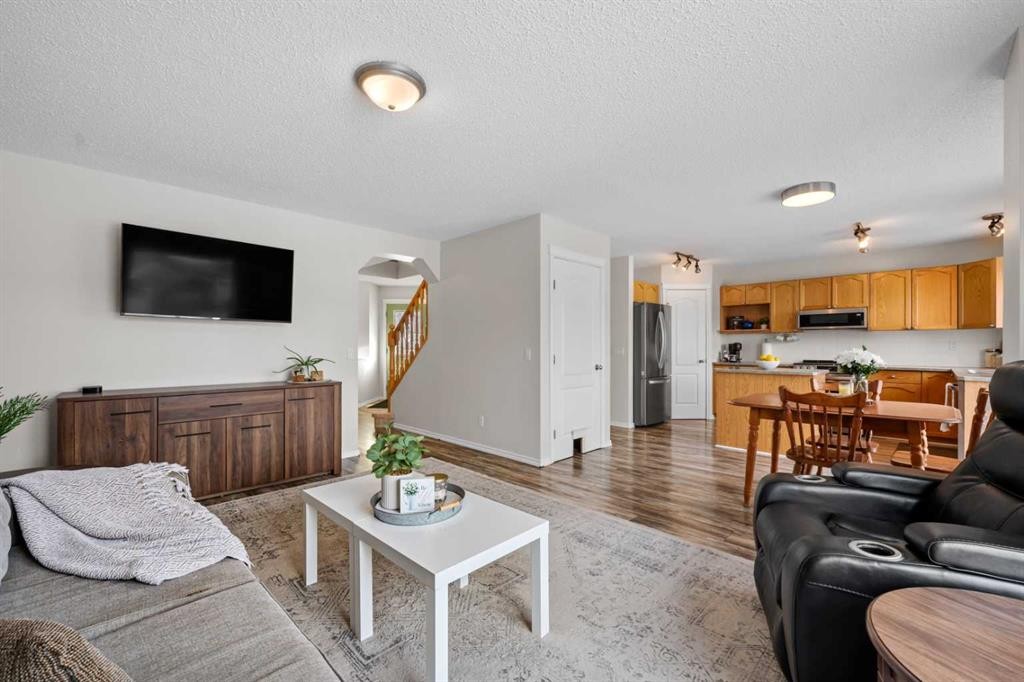 8 Chapalina Crescent Se, Calgary, AB - Indoor Photo Showing Living Room