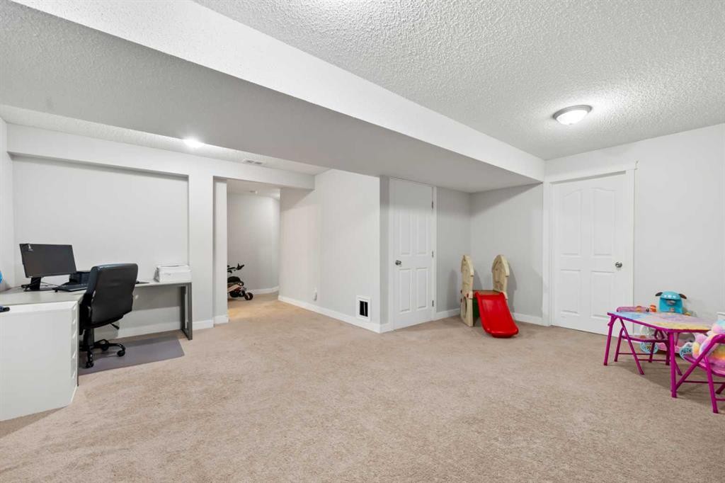 8 Chapalina Crescent Se, Calgary, AB - Indoor