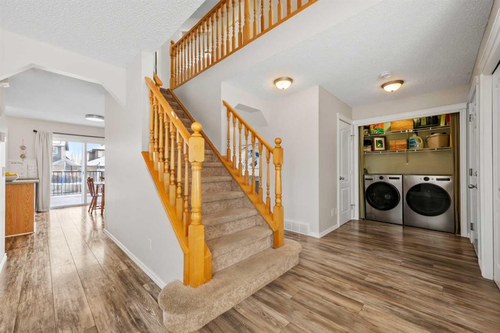 8 Chapalina Crescent Se, Calgary, AB - Indoor Photo Showing Other Room