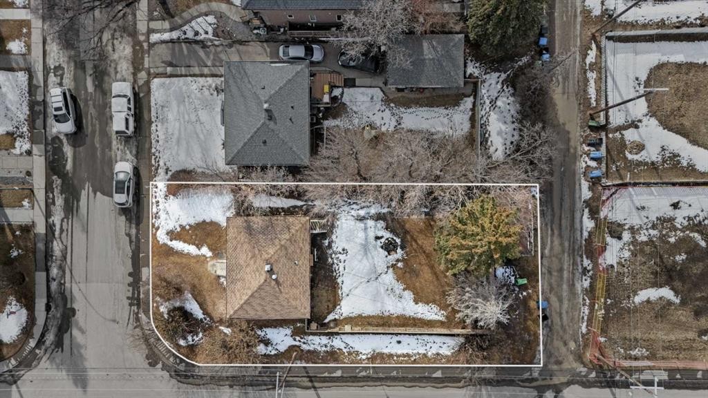 1403 43 Street Sw, Calgary, AB - Outdoor