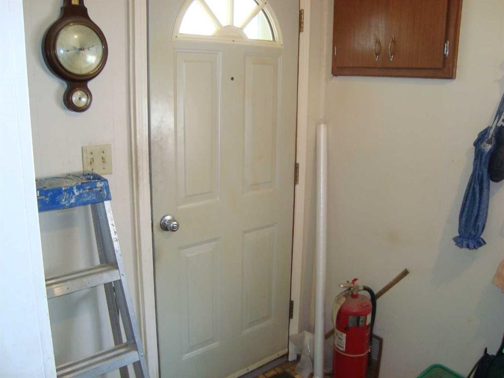 107 2Nd Avenue North, Torrington, AB - Indoor Photo Showing Other Room