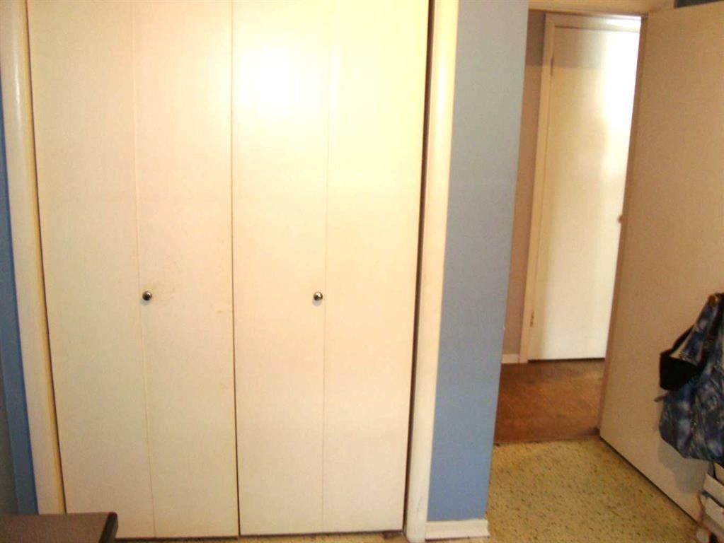 107 2Nd Avenue North, Torrington, AB - Indoor Photo Showing Other Room