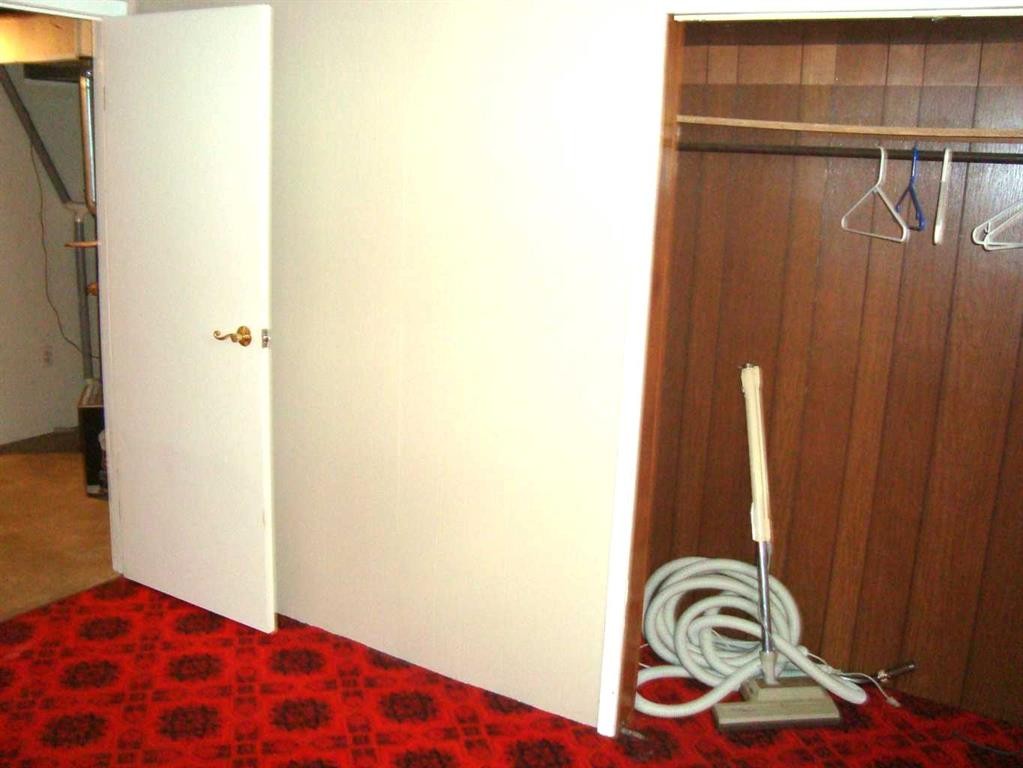 107 2Nd Avenue North, Torrington, AB - Indoor Photo Showing Other Room