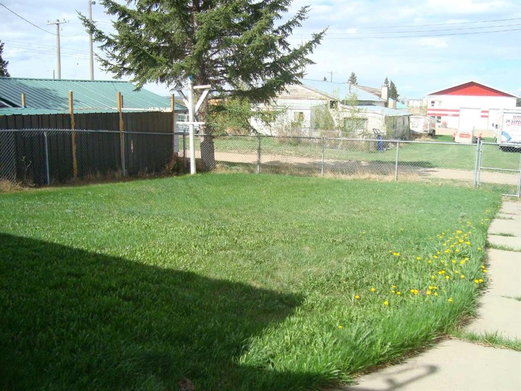 107 2Nd Avenue North, Torrington, AB - Outdoor