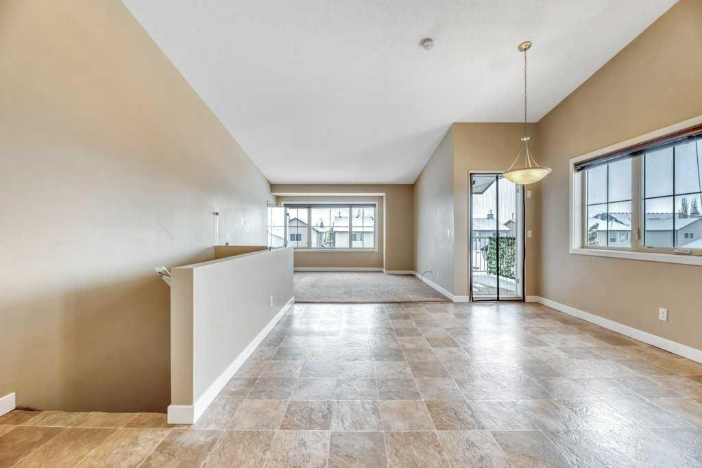 1205-230 Eversyde Boulevard Sw, Calgary, AB - Indoor Photo Showing Other Room