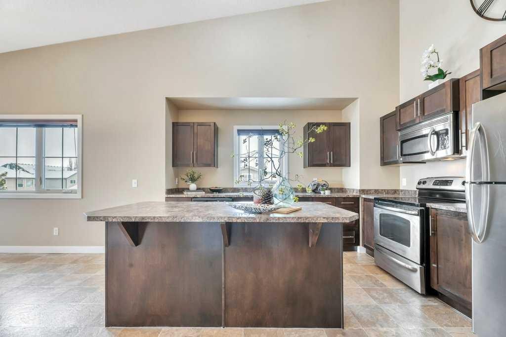 1205-230 Eversyde Boulevard Sw, Calgary, AB - Indoor Photo Showing Kitchen With Upgraded Kitchen