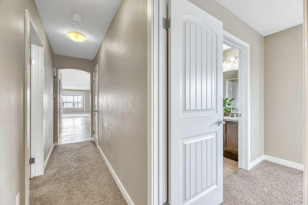 1205-230 Eversyde Boulevard Sw, Calgary, AB - Indoor Photo Showing Other Room