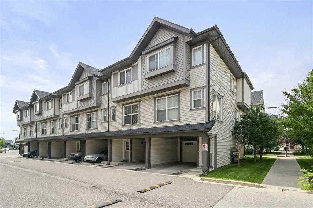 37 New Brighton Point Se, Calgary, AB - Outdoor