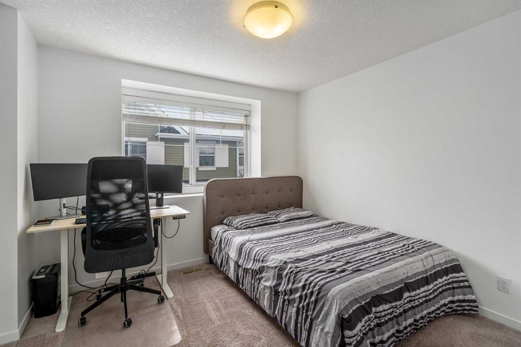 37 New Brighton Point Se, Calgary, AB - Indoor