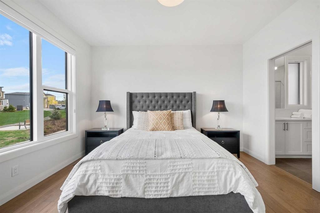 218 Mitchell Heath Nw, Calgary, AB - Indoor Photo Showing Bedroom
