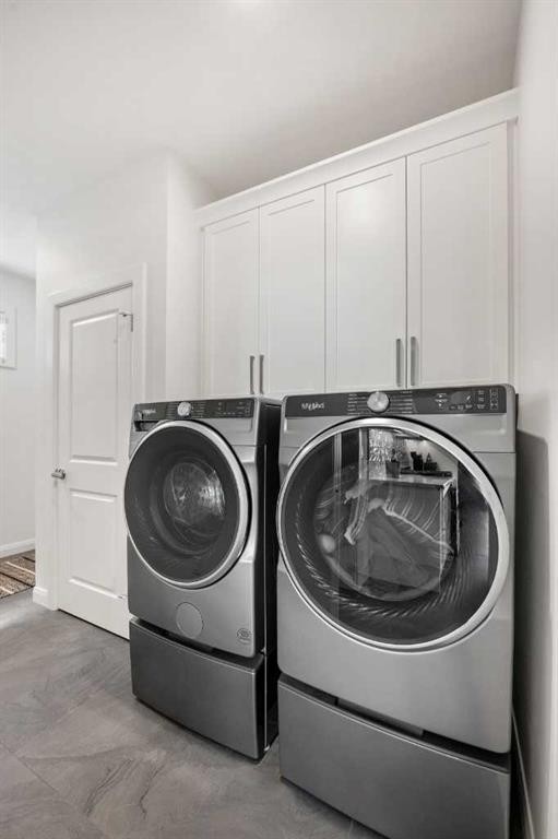 218 Mitchell Heath Nw, Calgary, AB - Indoor Photo Showing Laundry Room