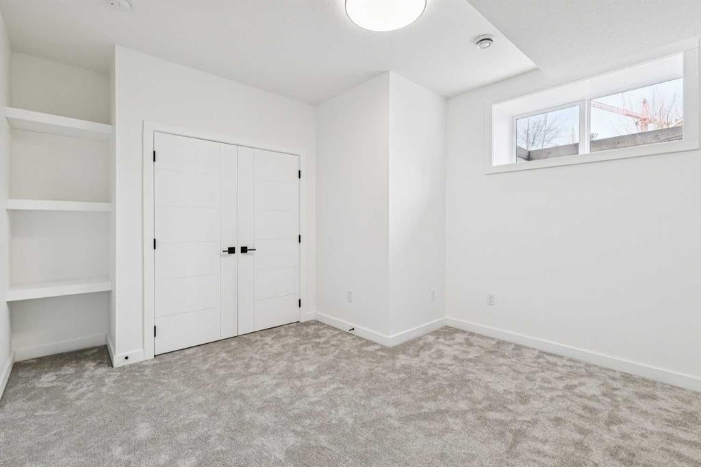 1765 7 Avenue Nw, Calgary, AB - Indoor Photo Showing Other Room