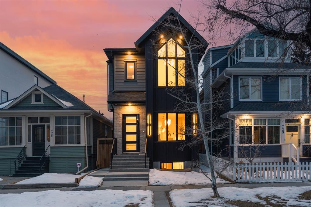 727 15 Street Nw, Calgary, AB - Outdoor With Deck Patio Veranda With Facade
