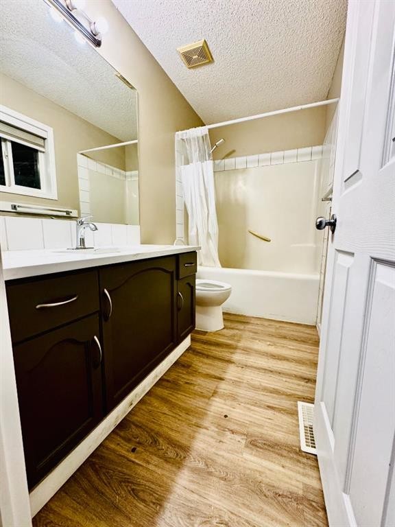 184 Taralake Terrace Ne, Calgary, AB - Indoor Photo Showing Bathroom