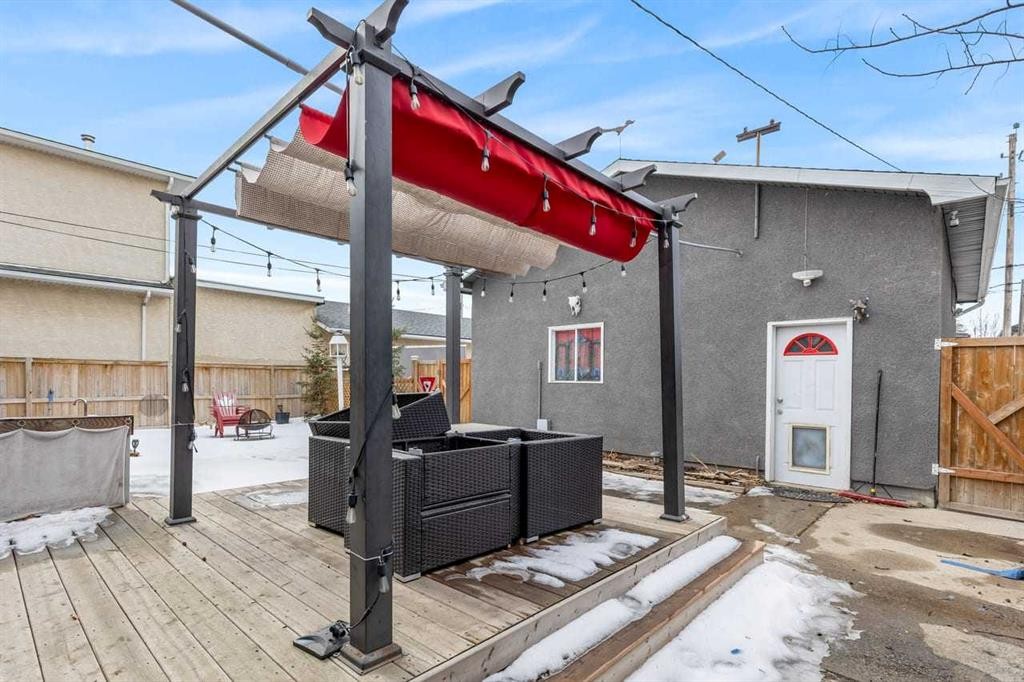 1509 38 Street Se, Calgary, AB - Outdoor With Deck Patio Veranda