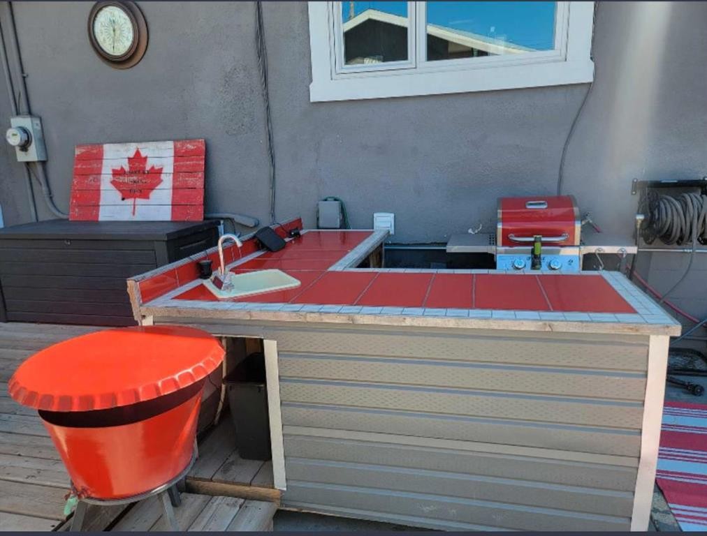 1509 38 Street Se, Calgary, AB - Outdoor With Exterior