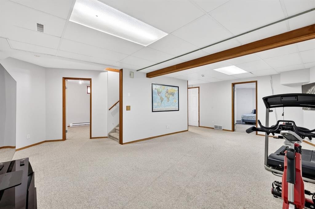 29 Sundown Way Se, Calgary, AB - Indoor
