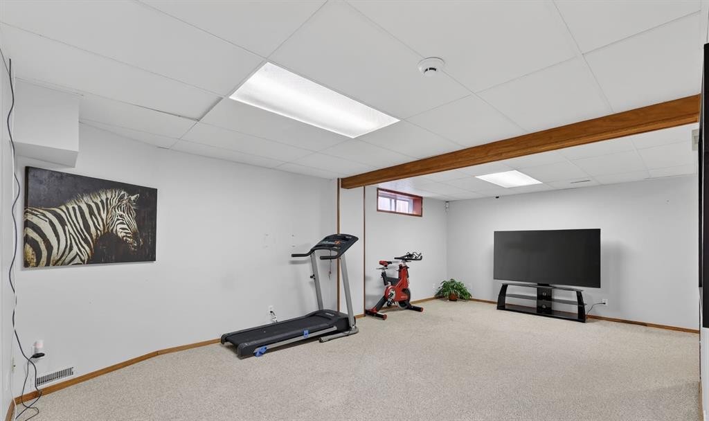 29 Sundown Way Se, Calgary, AB - Indoor