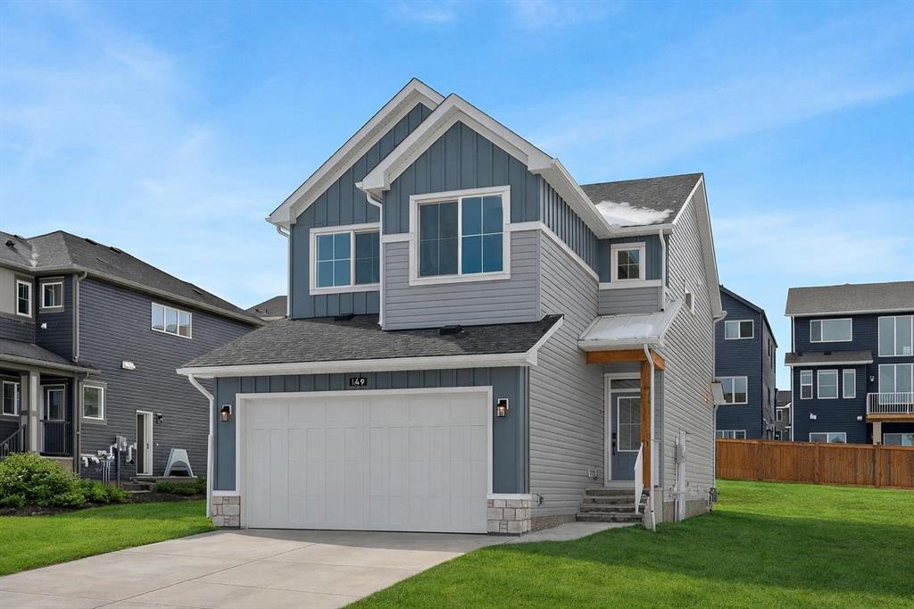 49 Starling Passage Nw, Calgary, AB - Outdoor With Facade