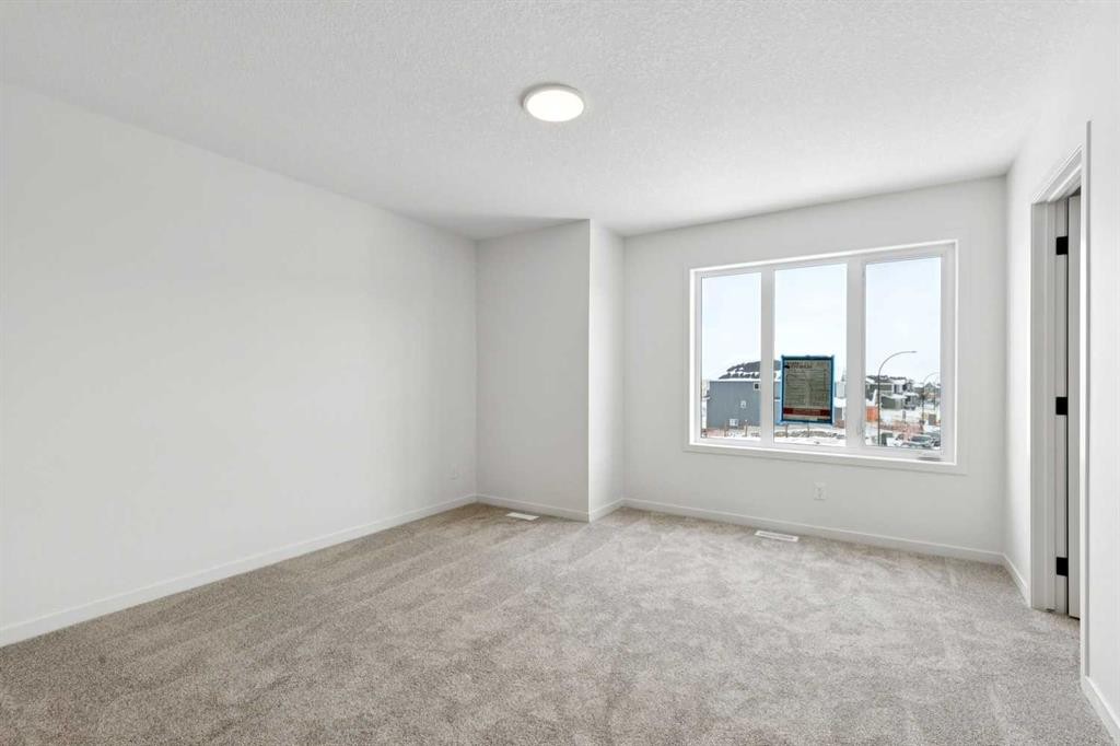 175 Herron Landing Ne, Calgary, AB - Indoor Photo Showing Other Room