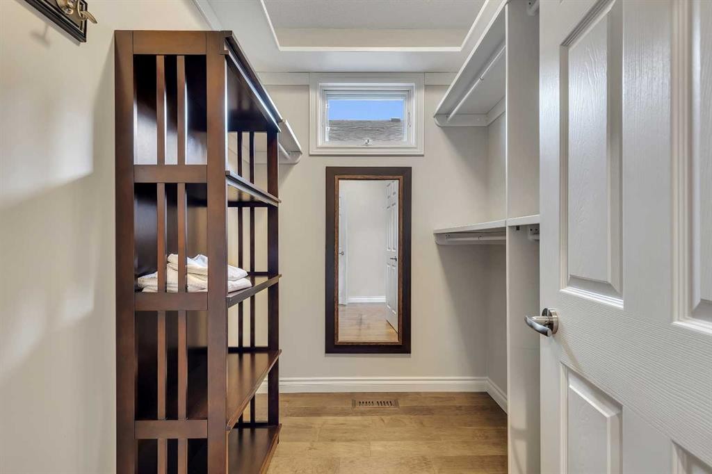 52 Sandstone Ridge Crescent, Okotoks, AB - Indoor Photo Showing Other Room