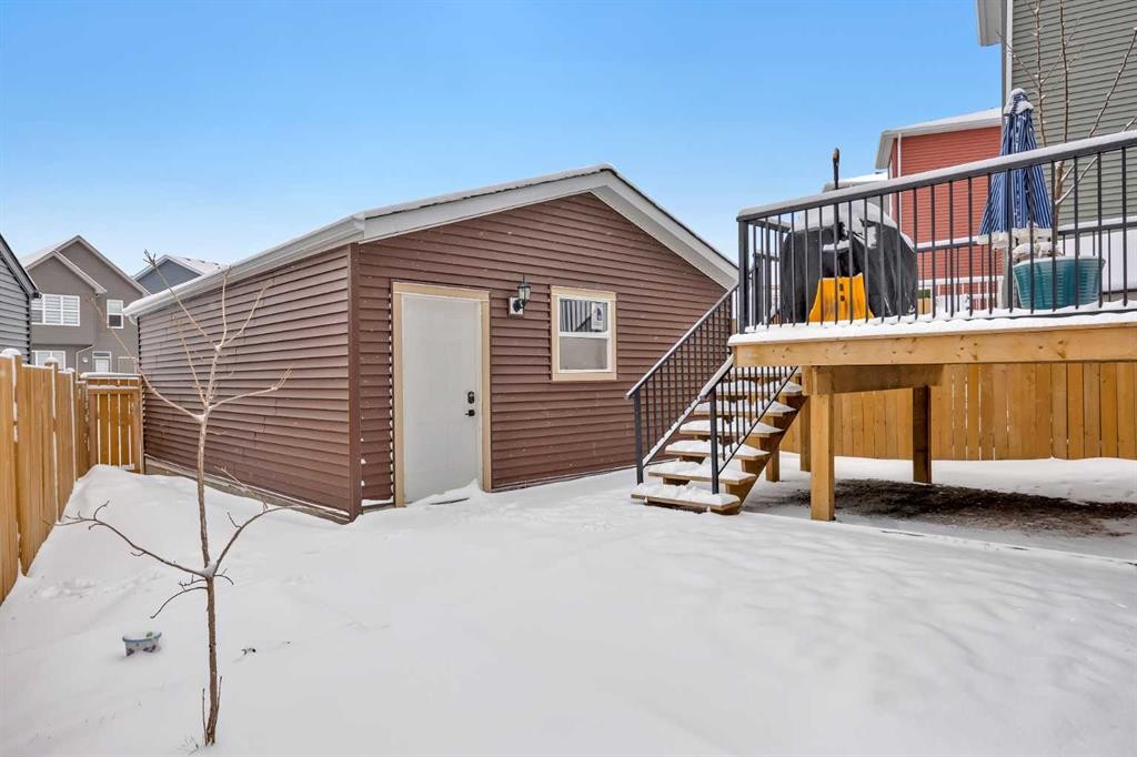 76 Edith Mews Nw, Calgary, AB - Outdoor With Exterior