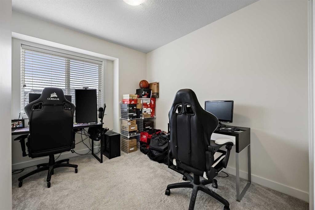 505 Copperstone Manor Se, Calgary, AB - Indoor Photo Showing Office