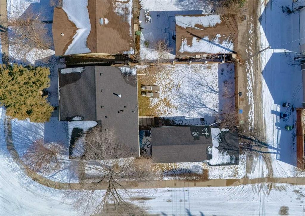 5219 Valiant Drive Nw, Calgary, AB - Outdoor