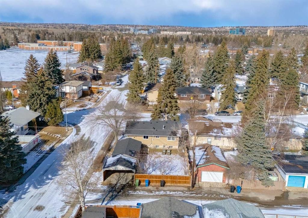 5219 Valiant Drive Nw, Calgary, AB - Outdoor With View