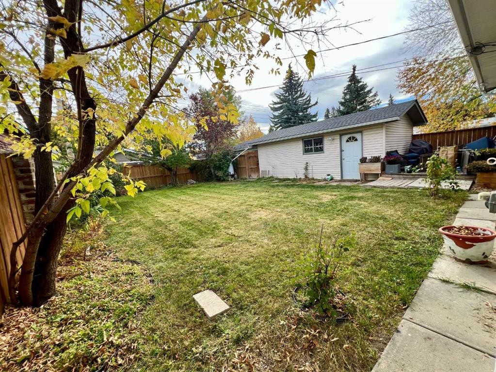 5219 Valiant Drive Nw, Calgary, AB - Outdoor