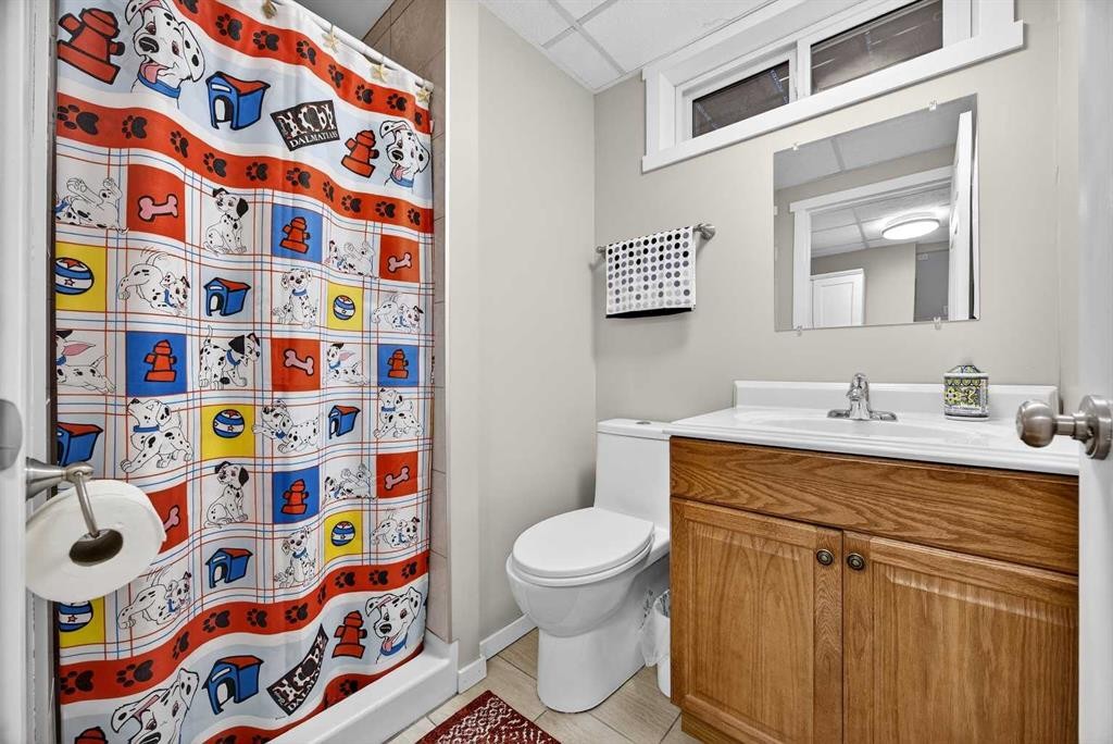 152 Maddock Way Ne, Calgary, AB - Indoor Photo Showing Bathroom
