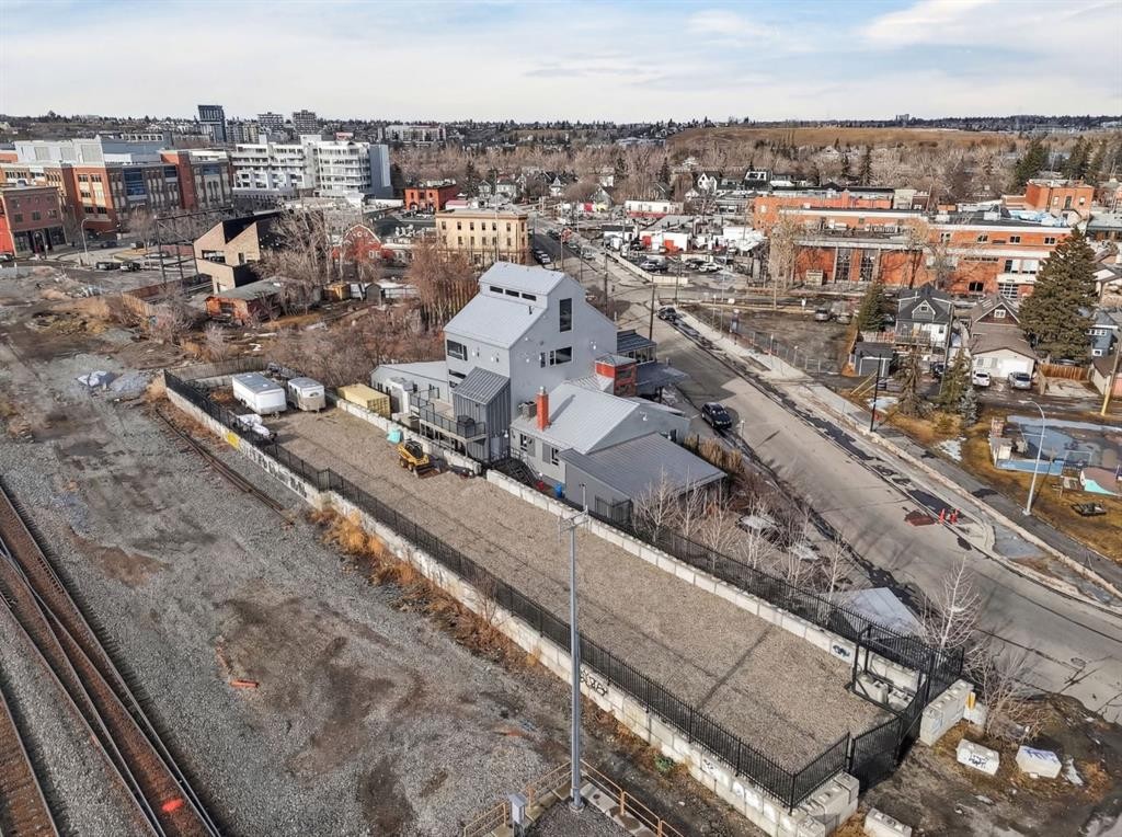 1015 11 Street Se, Calgary, AB - Outdoor With View