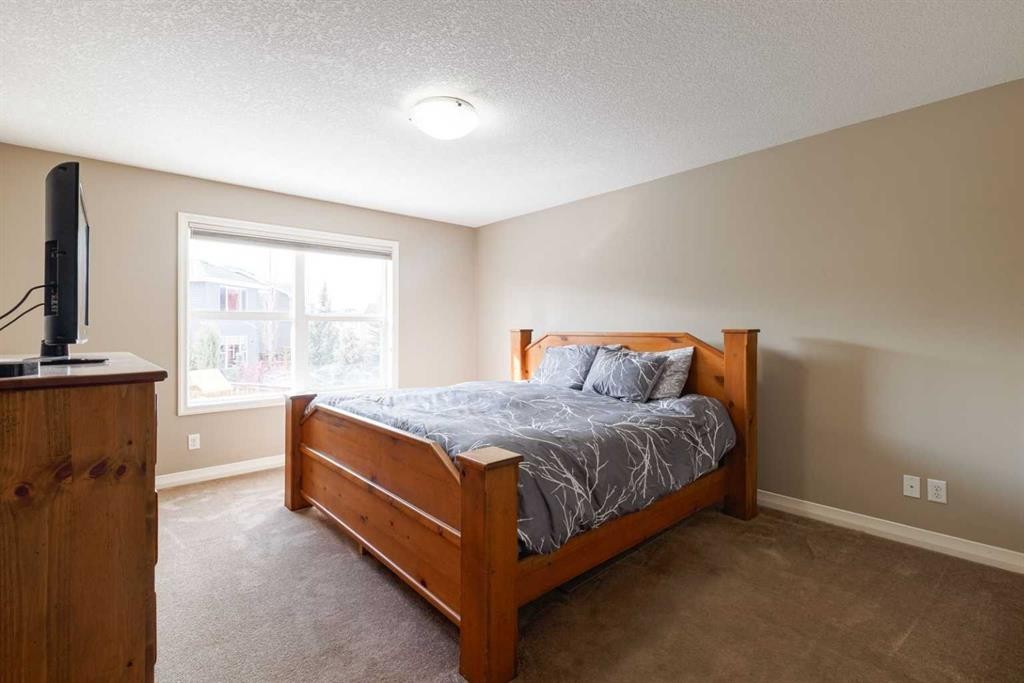 115 Auburn Glen Way Se, Calgary, AB - Indoor Photo Showing Bedroom