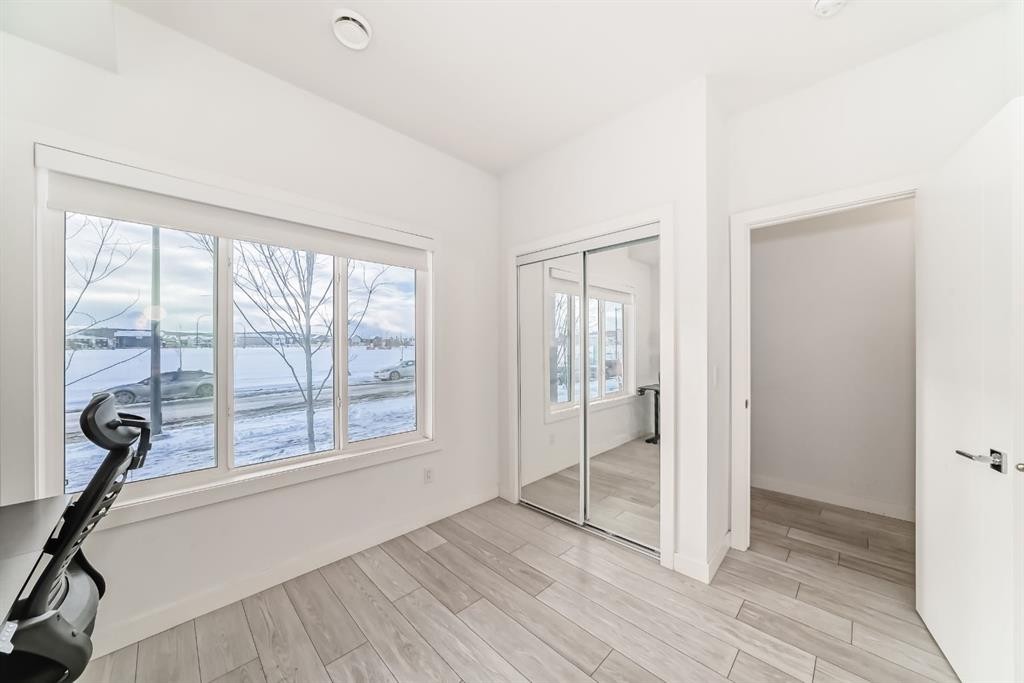202 Creekstone Drive Sw, Calgary, AB - Indoor Photo Showing Other Room
