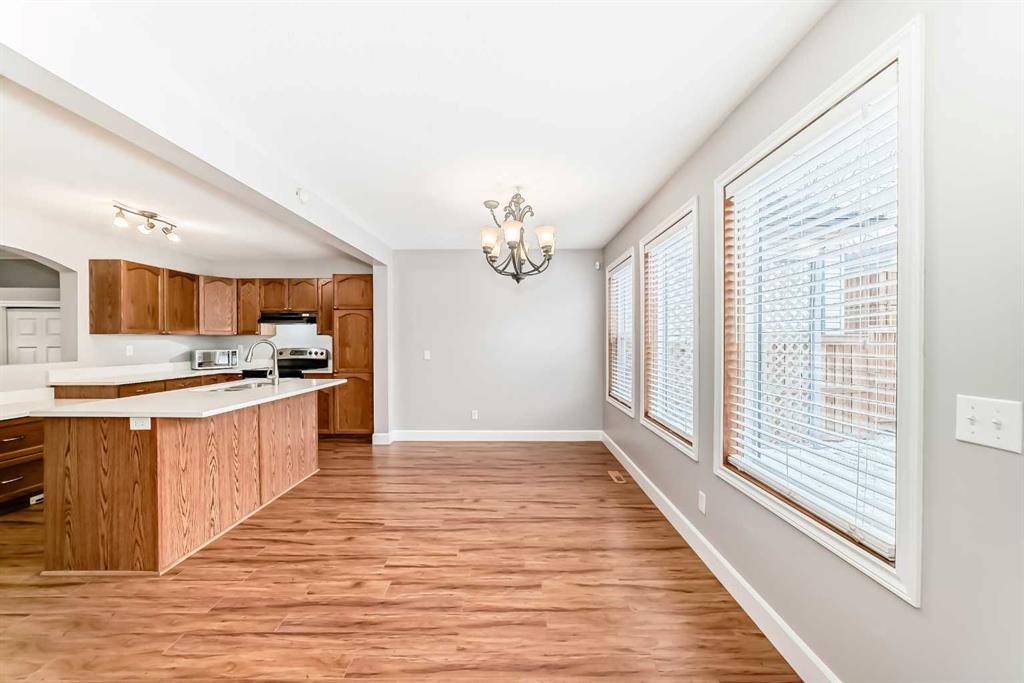 31 Coventry Road Ne, Calgary, AB - Indoor Photo Showing Kitchen