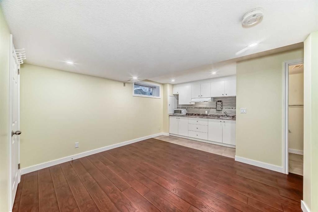 31 Coventry Road Ne, Calgary, AB - Indoor