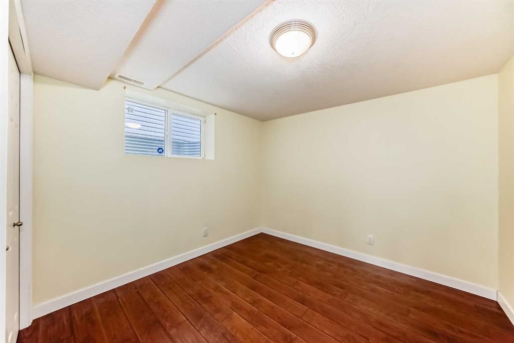 31 Coventry Road Ne, Calgary, AB - Indoor Photo Showing Other Room